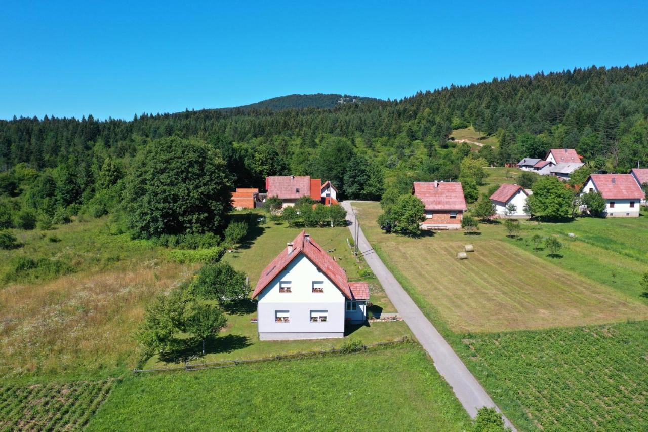 Kuca Za Odmor Roby Lägenhet Saborsko Exteriör bild